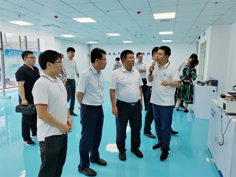 省創(chuàng)新發(fā)展研究院院長(zhǎng)劉峰一行到公司調(diào)研